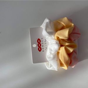 3 item for 21 mix&match or reg.priceHair Ties